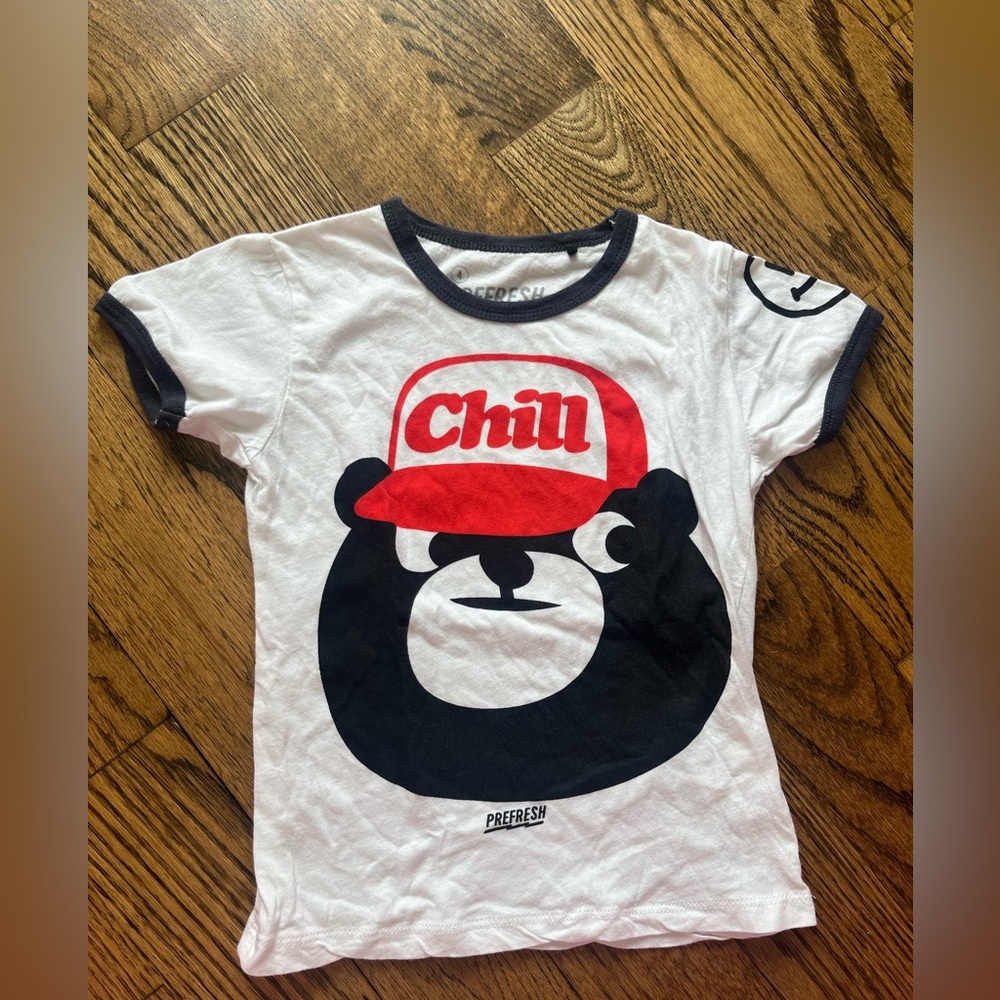 Prefresh 4T ringer tee. Smiling bear.